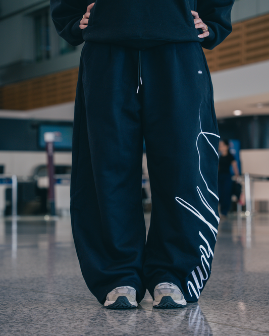 SCRIPTED SWEATPANTS BLACK