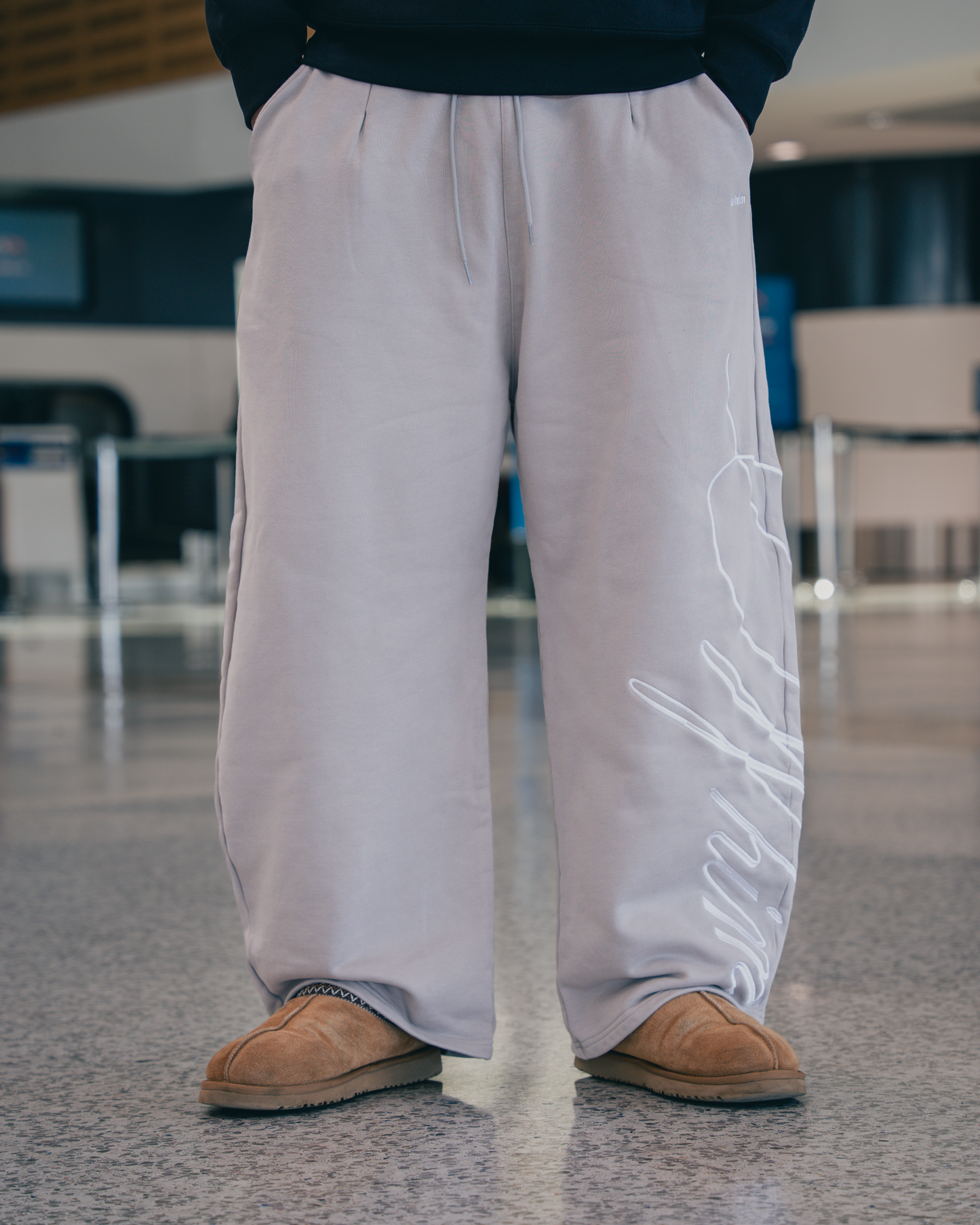 SCRIPTED SWEATPANTS GREY
